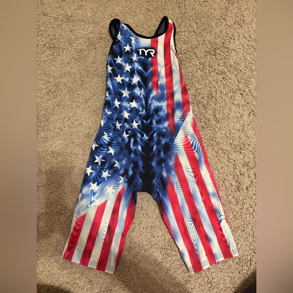TYR Venzo Tech Suit Sz 26 Swimming